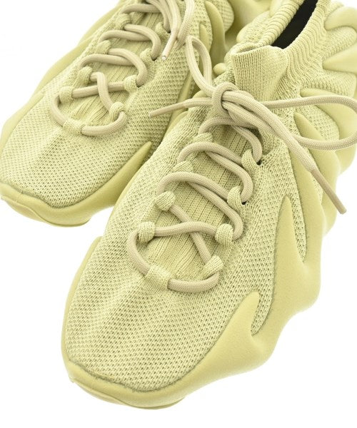 adidas 運動鞋