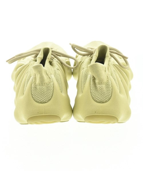adidas 運動鞋