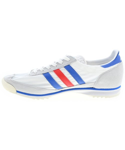 adidas 運動鞋