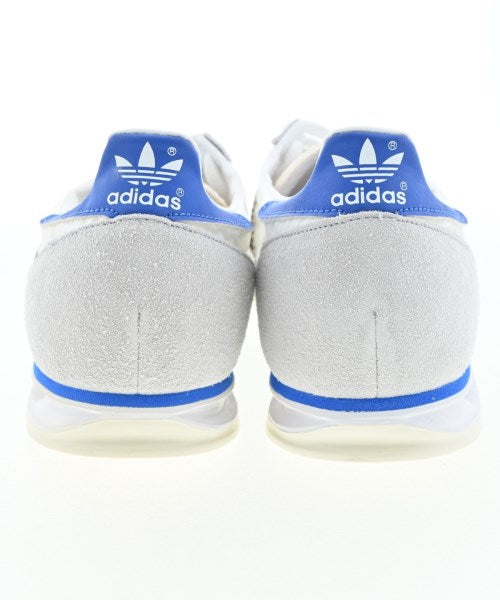 adidas 運動鞋
