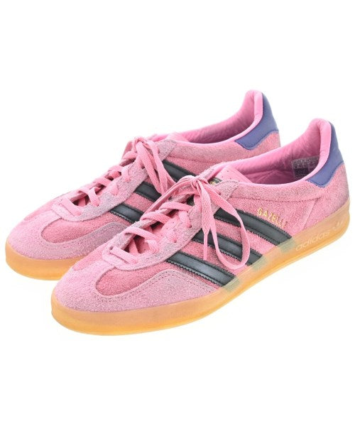 adidas 運動鞋