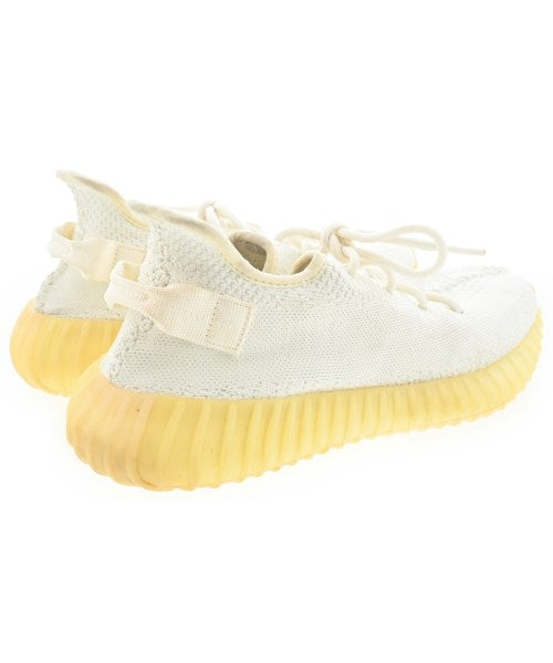 adidas 運動鞋