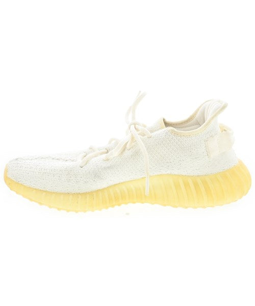 adidas 運動鞋