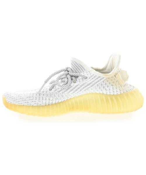 adidas 運動鞋