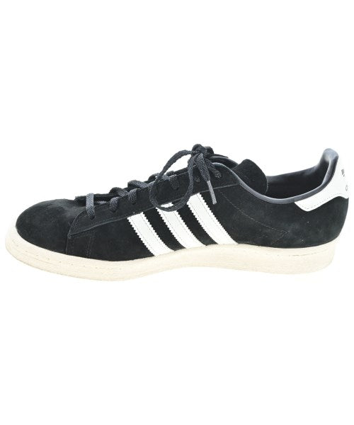 adidas 運動鞋