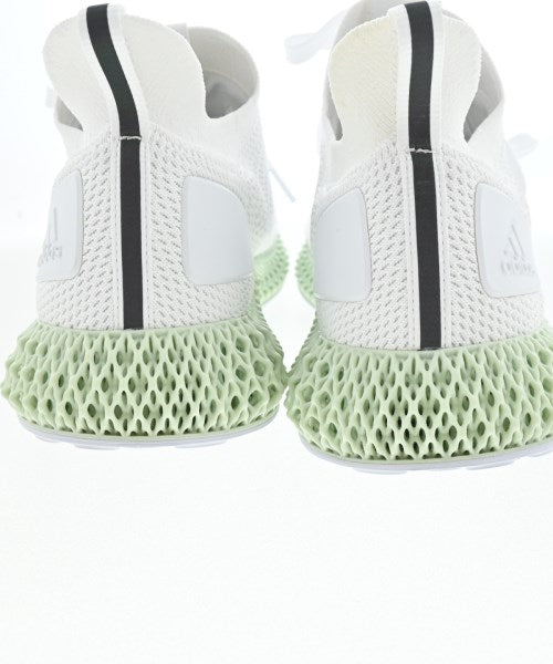 adidas 運動鞋