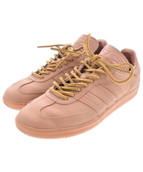 adidas 運動鞋