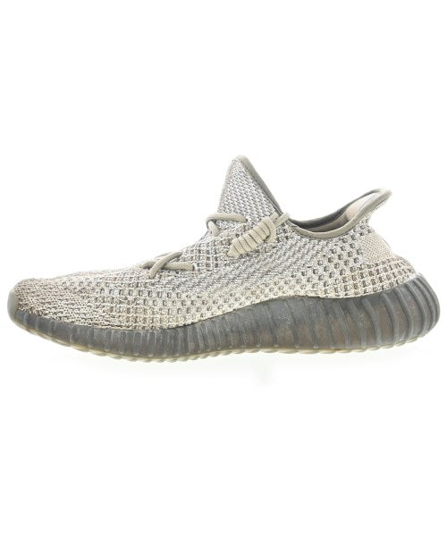 adidas 運動鞋