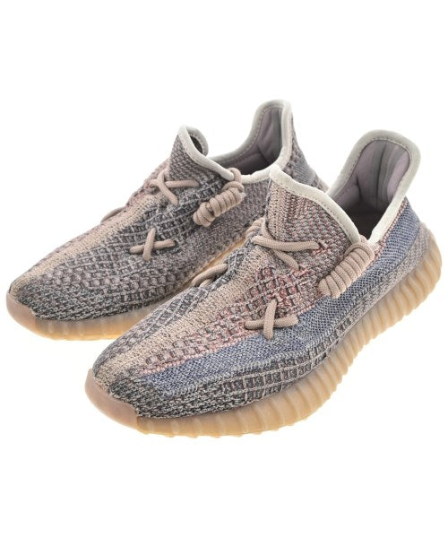 adidas 運動鞋