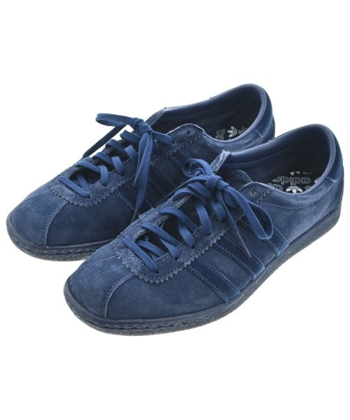 adidas 運動鞋