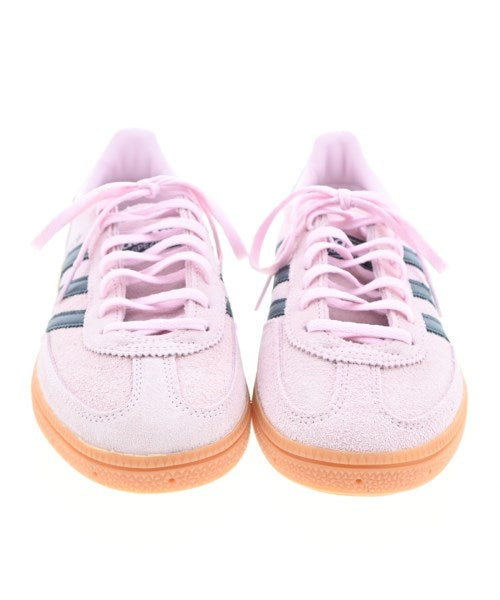 adidas 運動鞋