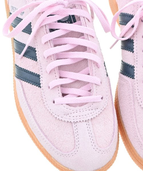 adidas 運動鞋