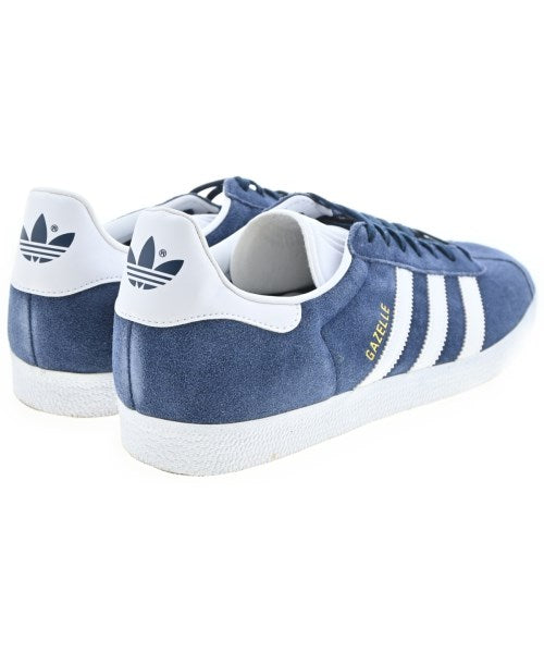 adidas 運動鞋