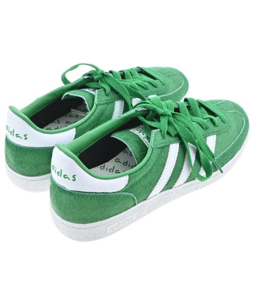 adidas 運動鞋