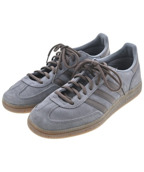 adidas 運動鞋