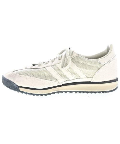 adidas 運動鞋