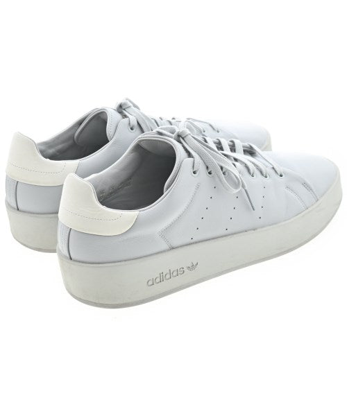 adidas 運動鞋