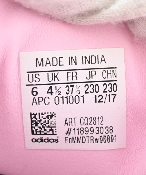 adidas 運動鞋