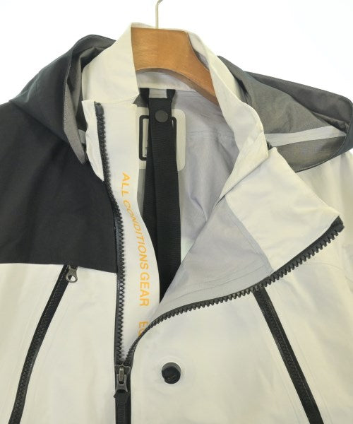 NIKE ACG 山系外套