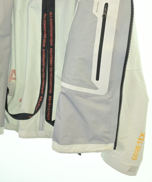 NIKE ACG 山系外套