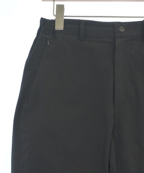 New Balance 剪裁褲