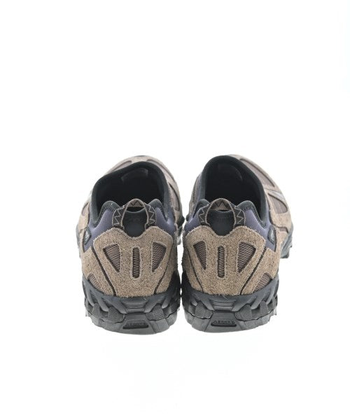 New Balance 運動鞋