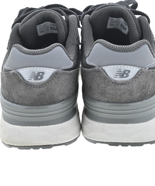 New Balance 運動鞋