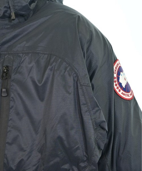 CANADA GOOSE 羽絨夾克/背心