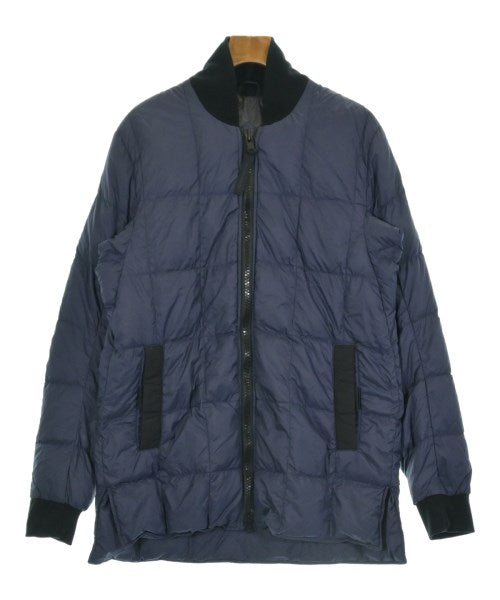 CANADA GOOSE 羽絨夾克/背心