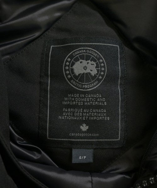 CANADA GOOSE 羽絨夾克/背心