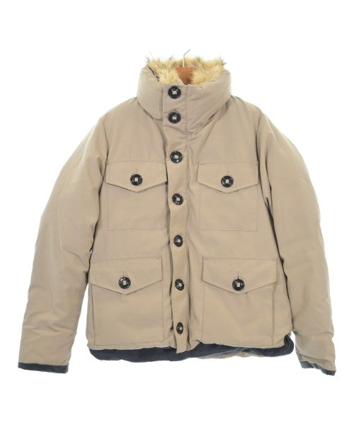 CANADA GOOSE 羽絨夾克/背心