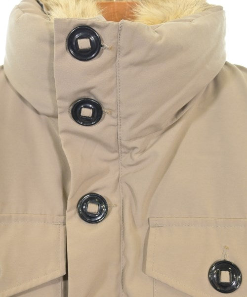 CANADA GOOSE 羽絨夾克/背心