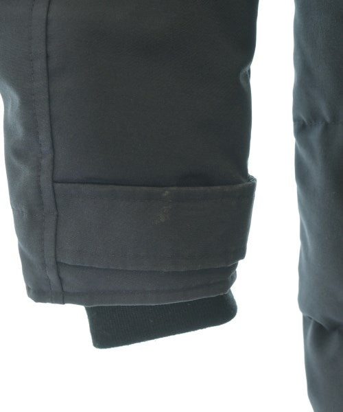 CANADA GOOSE 羽絨夾克/背心