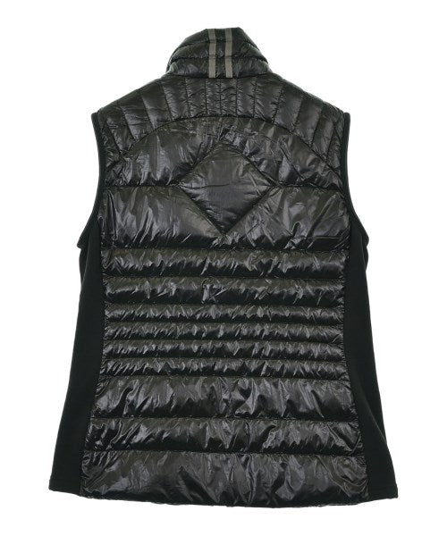 CANADA GOOSE 羽絨夾克/背心