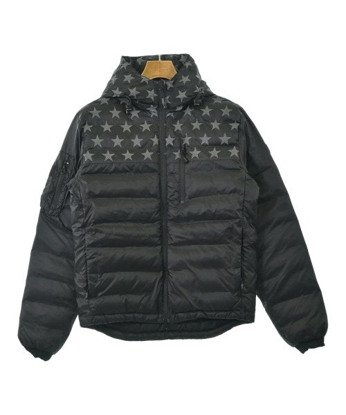 CANADA GOOSE 羽絨夾克/背心