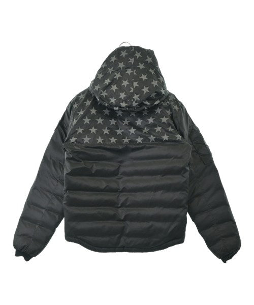 CANADA GOOSE 羽絨夾克/背心