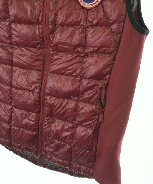 CANADA GOOSE 羽絨夾克/背心