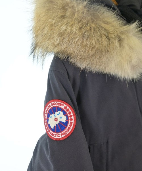 CANADA GOOSE 羽絨夾克/背心