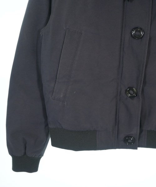 CANADA GOOSE 羽絨夾克/背心