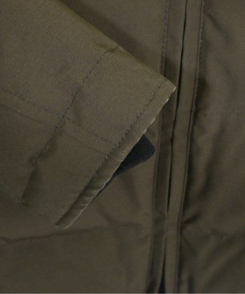 CANADA GOOSE 羽絨夾克/背心