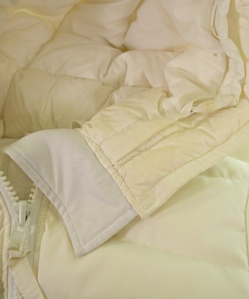 CANADA GOOSE 羽絨夾克/背心