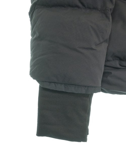 CANADA GOOSE 羽絨夾克/背心