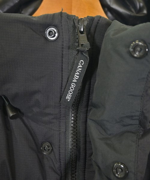 CANADA GOOSE 羽絨夾克/背心