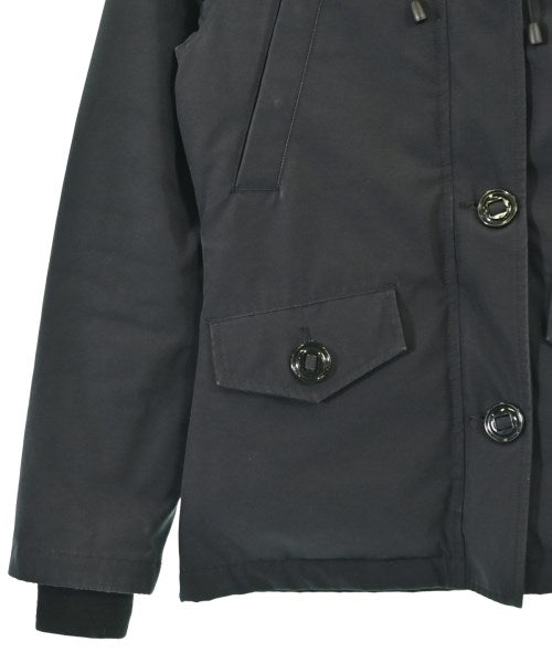 CANADA GOOSE 羽絨夾克/背心