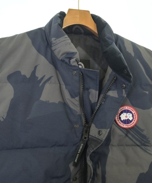 CANADA GOOSE 羽絨夾克/背心