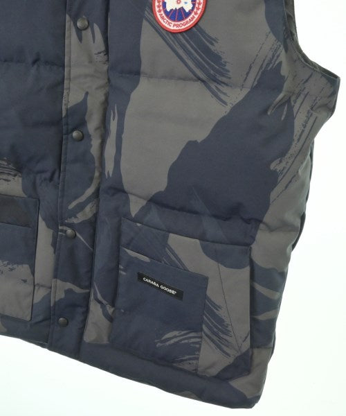 CANADA GOOSE 羽絨夾克/背心