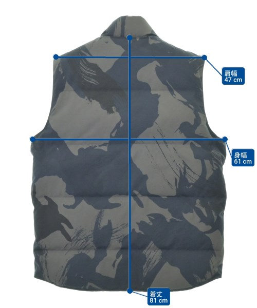 CANADA GOOSE 羽絨夾克/背心
