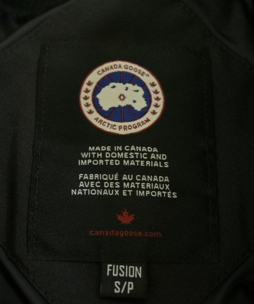 CANADA GOOSE 羽絨夾克/背心