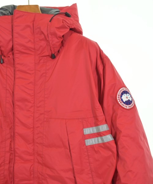 CANADA GOOSE 羽絨夾克/背心