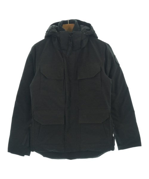 CANADA GOOSE 羽絨夾克/背心